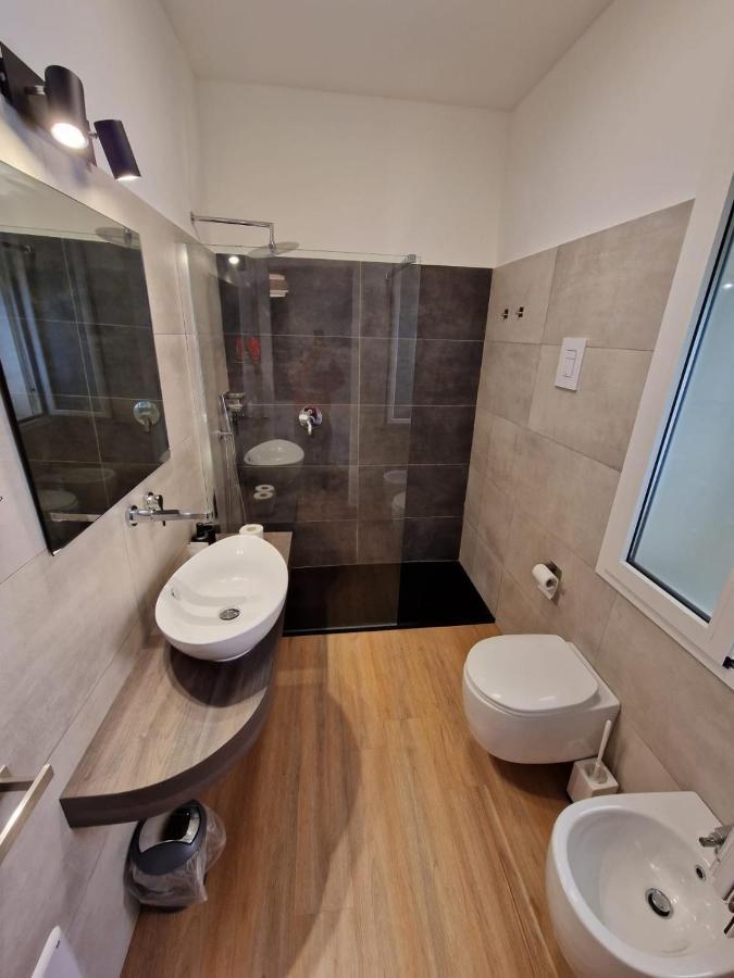 Butterfly Accommodation Альгеро Екстер'єр фото