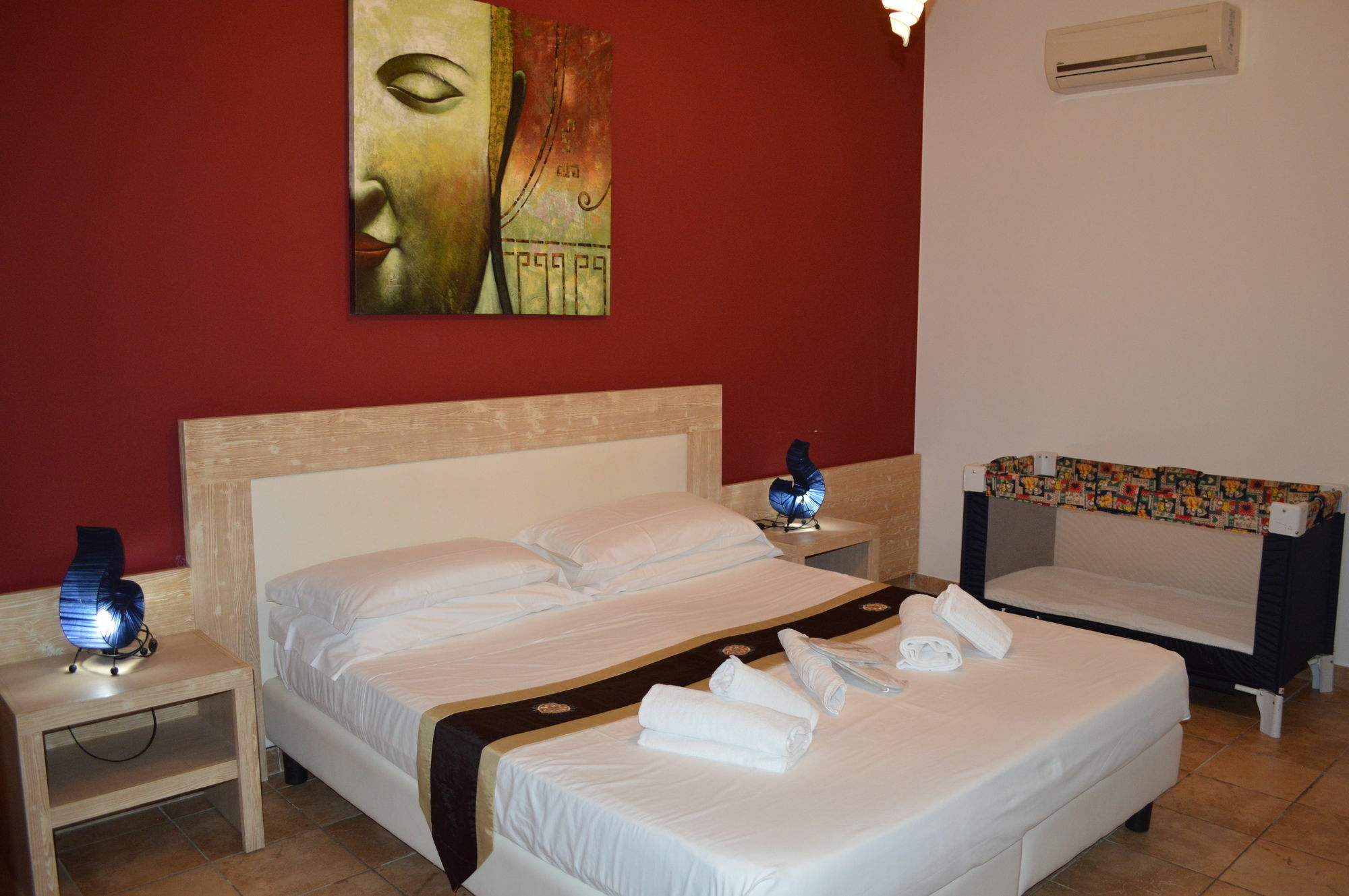 Butterfly Accommodation Альгеро Екстер'єр фото